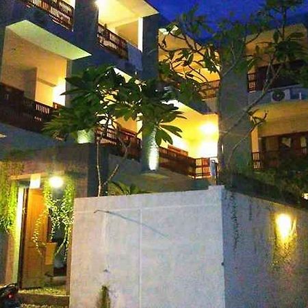 Reddoorz At Kerobokan Seminyak 2 Екстериор снимка