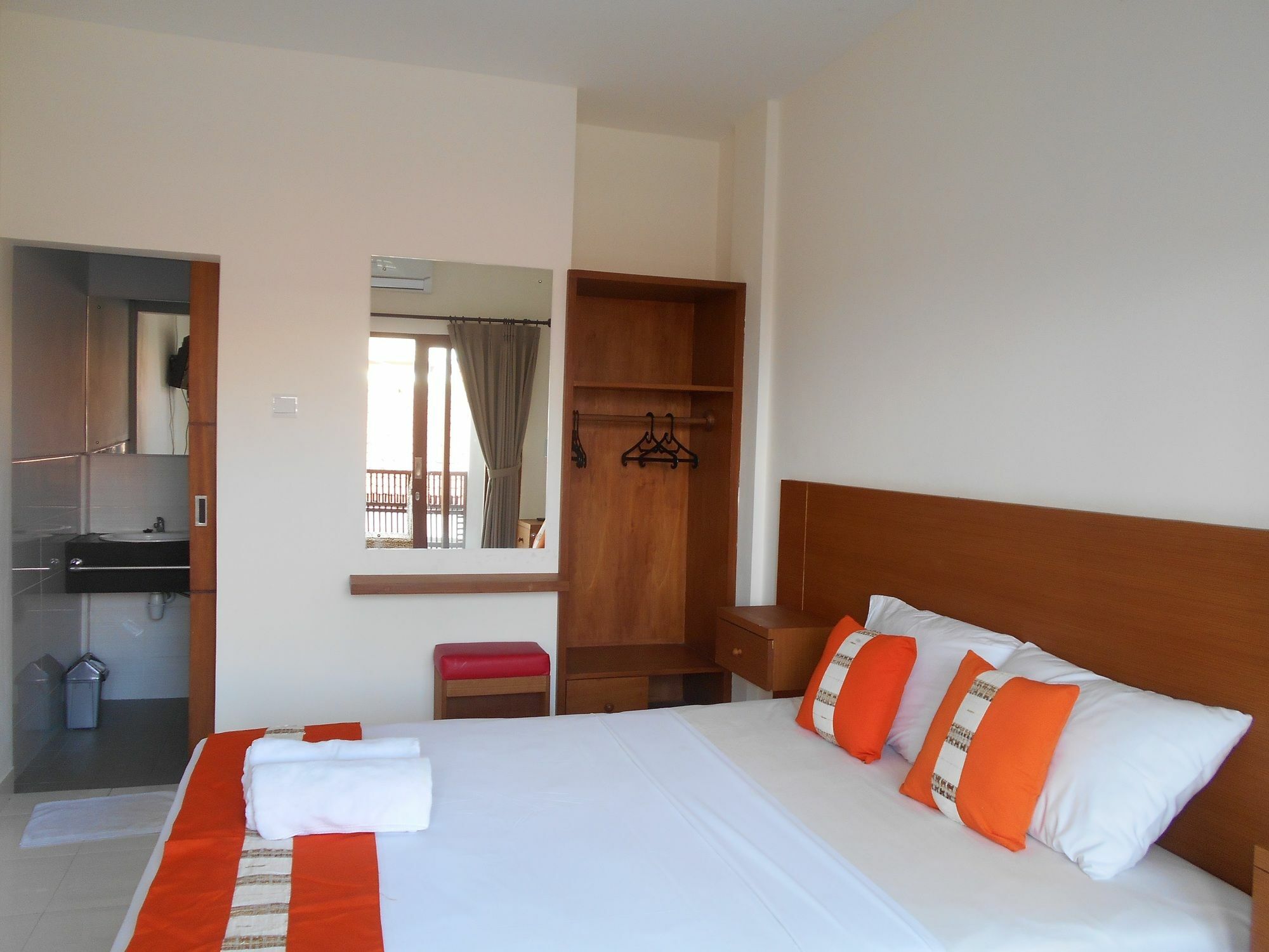 Reddoorz At Kerobokan Seminyak 2 Екстериор снимка