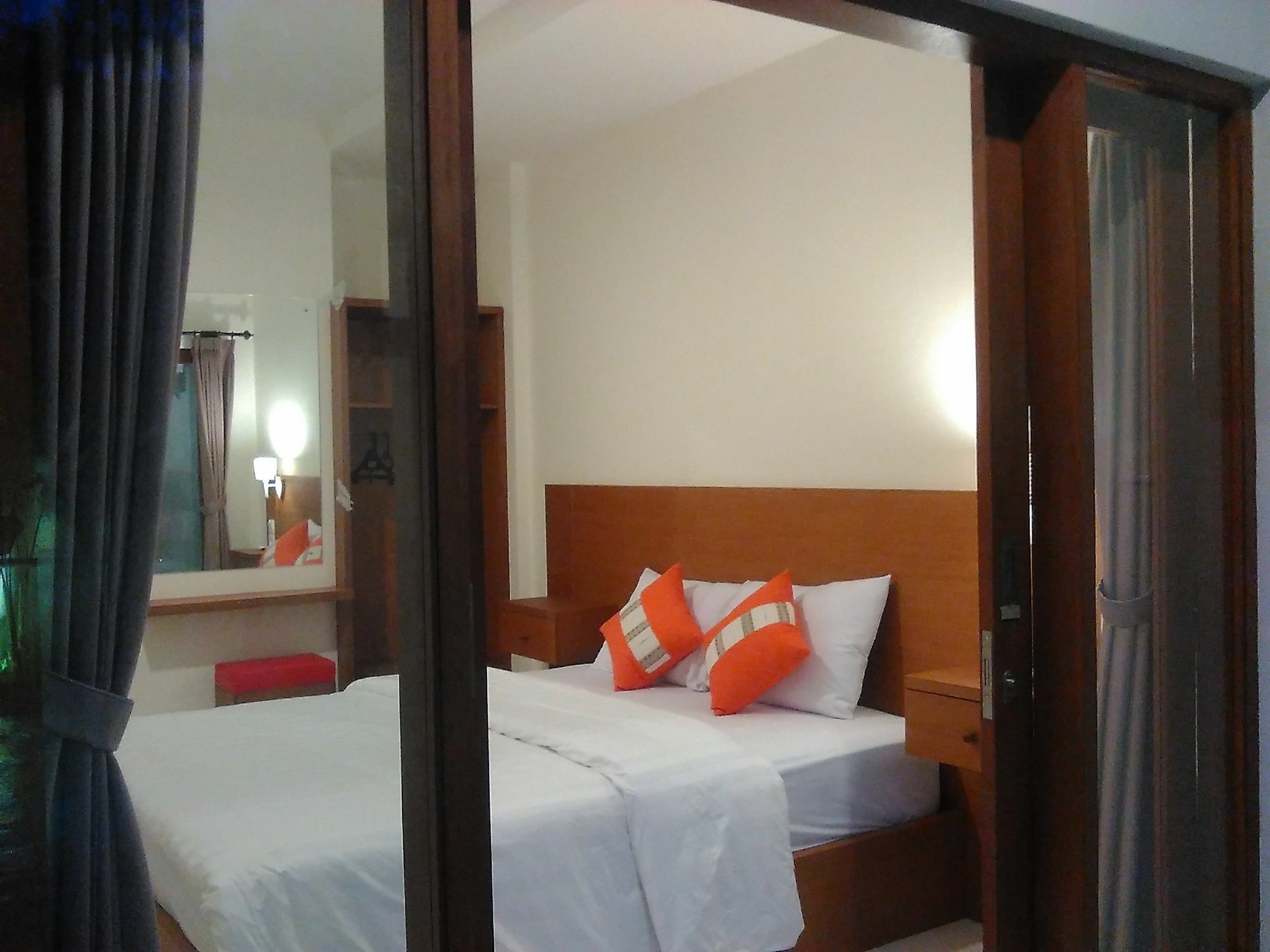 Reddoorz At Kerobokan Seminyak 2 Екстериор снимка
